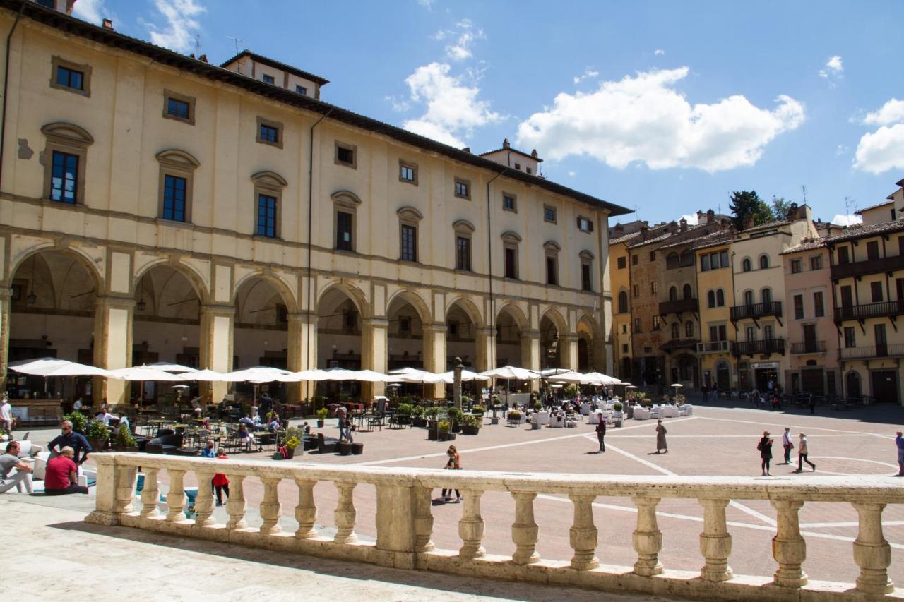 Santa Croce Charme Apartment アレッツォ エクステリア 写真