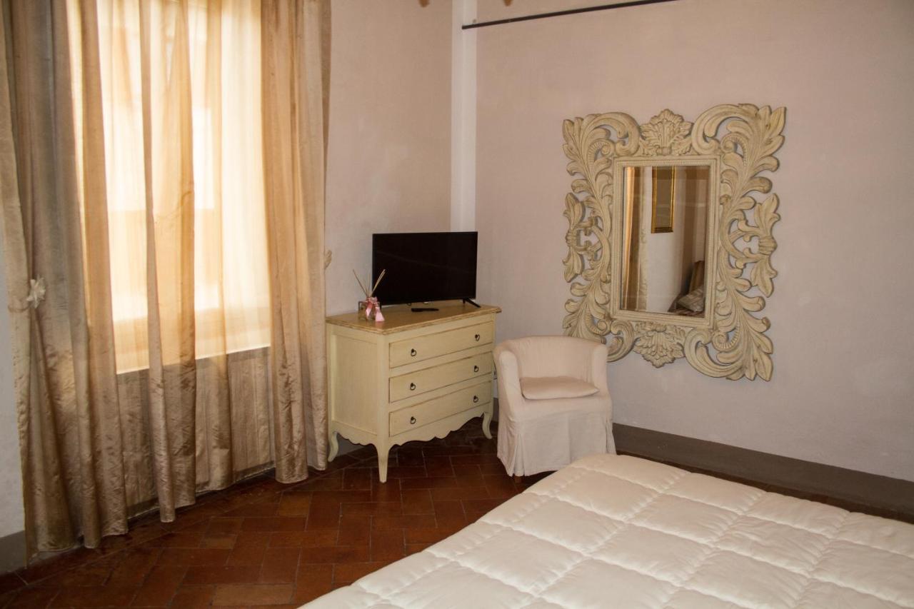Santa Croce Charme Apartment アレッツォ エクステリア 写真